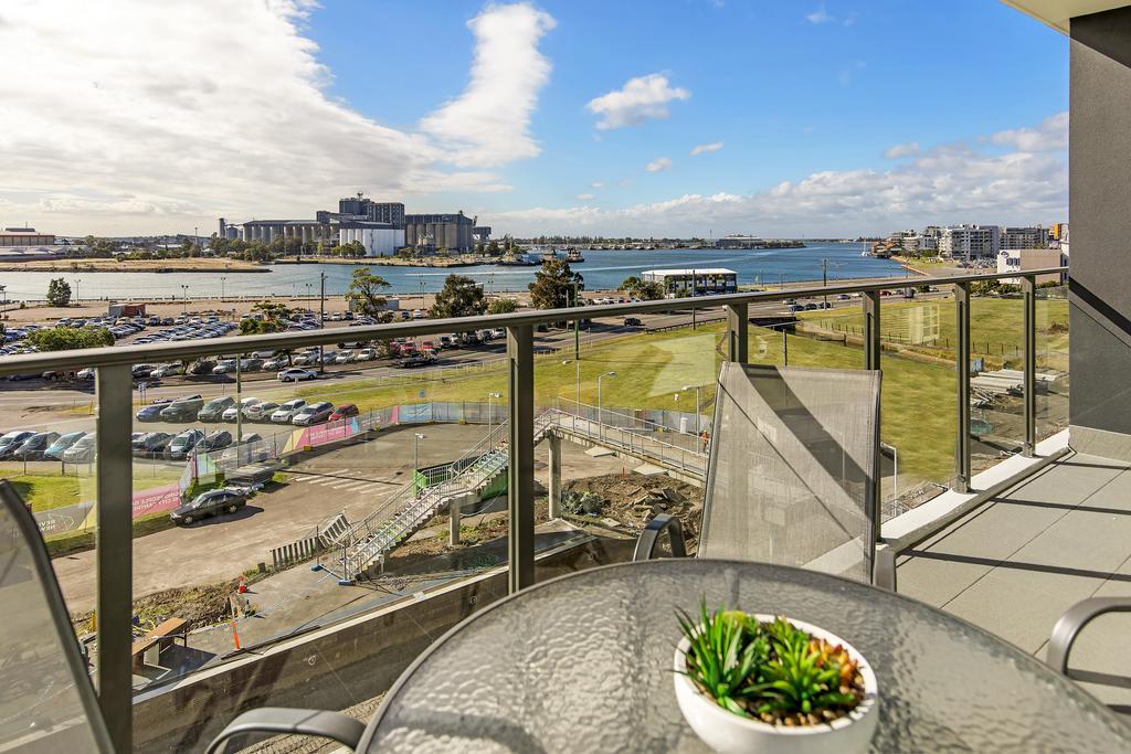Astra Apartments Newcastle Extérieur photo
